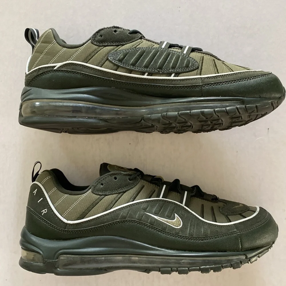 Nike AirMax 98 Sequoia/Medium Olive /Pure Platinum Colorway 640744-300 Sz 10.5